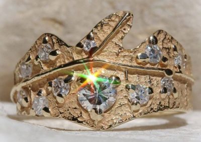 Bague Jours Heureux Constellation - or champagne - onze diamants -texture feuille - Collection « Nos Inspirations