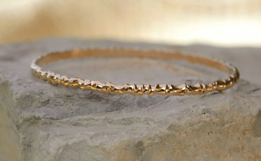Bracelet Princesse des Elfes - or jaune - finition polie - Collection « Nos Inspirations : Médiéval » - Atelier du Soleil Fou