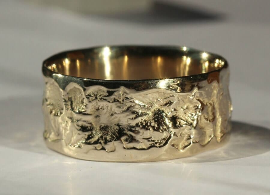 Alliance Katmandou Himalaya – Lune Nature – atelier du Soleil Fou Alliance Katmandou Himalaya - or blanc naturel - Collection « Nos Inspirations : Feu » - Atelier du Soleil Fou