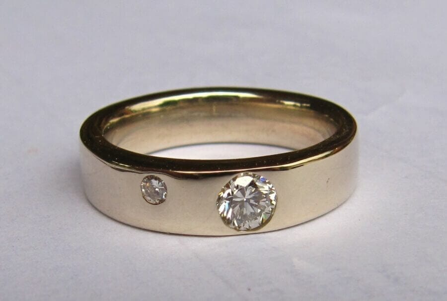 Alliance Love - constellation de pierres précieuses Étoile Jumelle - deux diamants blancs - or blanc naturel - finition polie - Collection « Nos Inspirations : Épure » - Atelier du Soleil Fou