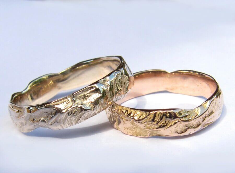 Alliances Source de Vie – Atelier du Soleil Fou Duo d'alliances Source de Vie - or rose et or blanc rhodié - Collection « Nos Inspirations : Feu » - Atelier du Soleil Fou