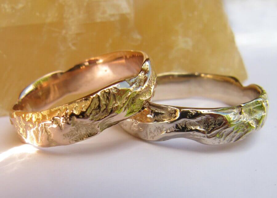 Alliances Source de Vie – Atelier du Soleil Fou Duo d'alliances Source de Vie - or rose - Collection « Nos Inspirations : Feu » - Atelier du Soleil Fou