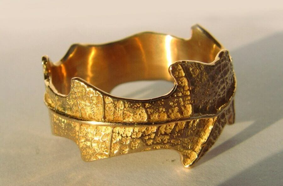 Bague Feuillée de Chêne – Or Jaune – Atelier du Soleil Fou Bague Feuillée de Chêne - or jaune - texture feuille - Atelier du Soleil Fou
